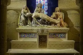 Vierge de Pitié entre saint Jean et Marie Madeleine.