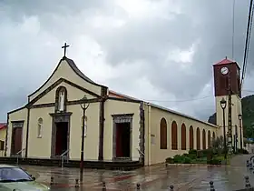 Vue de l'église en juin 2013.