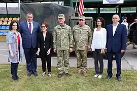 et l'ambassadrice américaine Marie Yovanovitch.