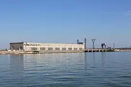 Vue de la centrale hydroélectrique de Novossibirsk.