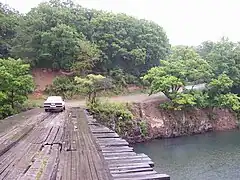 Pont sur la rivière Zerkalnaïa près du village de Bogopol.