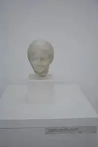 Tête de garçon, marbre, Naissus, IIe ou IIIe siècle.