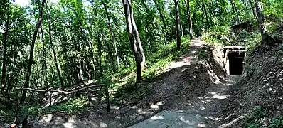 Monastère troglodyte de, classé.