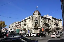 Le n°25 au croisement avec l'avenue de l'Océan.