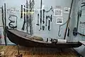 Barque et équipement de pêche de Pomors du XIXe siècle au musée régional de Mourmansk