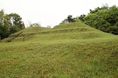 Okadayama Tumulus No.1, kofun atypique de la préfecture de Shimane. VIe siècle.