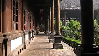 Patio de la maison de l'évêque.