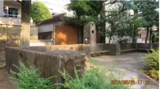 Le parc Murasakinoyanagi sur Koyanagiminami-dōri, et sa tour radio (en)