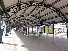 Sous l'abri métallique, 2010.