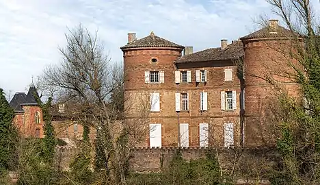 Le Château au bord du Tarn