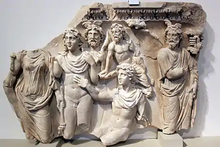 Endymion recevant la déesse lunaire SélénéFragment de sarcophage, IIe siècle av. J.-C.Berlin, Altes Museum