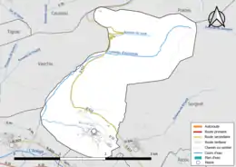 Carte en couleur présentant le réseau hydrographique de la commune