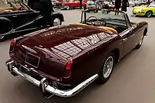 Photographie de la poupe d'une 250 GT Cabriolet PF deuxième série