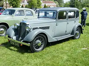Rover 10 P1 6-light saloon