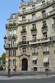 1, place Chancelier-Adenauer.