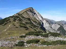 Vue du Kompar depuis l'est.