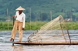 Pêcheur sur le lac. Août 2016.