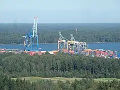 Vuosaari vu de la tour Cirrus.