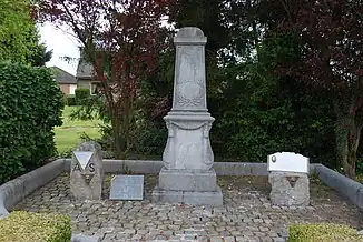 Monument aux morts de Yernée-Fraineux