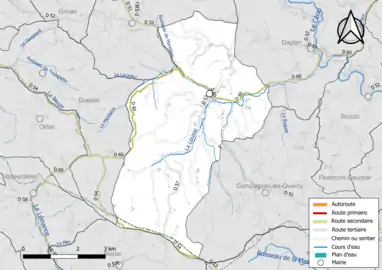 Carte en couleur présentant le réseau hydrographique de la commune