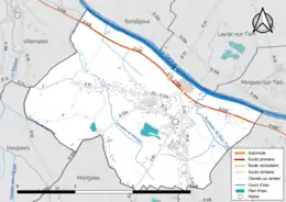 Carte en couleur présentant le réseau hydrographique de la commune