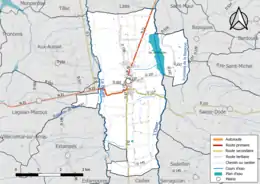 Carte en couleur présentant le réseau hydrographique de la commune