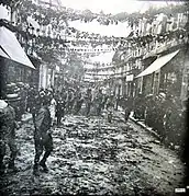 Défilé du 20e Régiment d'Infanterie dans une des rues principales de Marmande (photo prise le 17/08/1919).