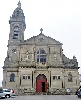 Image illustrative de l’article Église Saint-Joseph d'Audierne