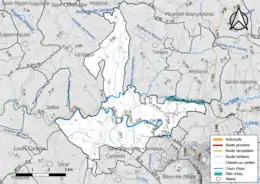 Carte en couleur présentant le réseau hydrographique de la commune