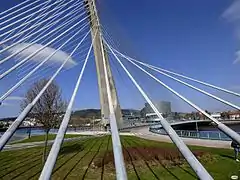 Vue du palais depuis le Pont des Tirantes.