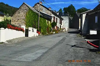 Une rue du village.