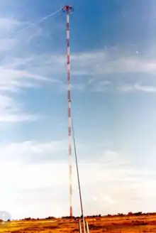 Antenne de la station E du système de navigation Oméga, de 428 mètres à Chabrier, île de la Réunion.