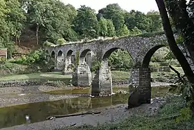 Image illustrative de l’article Aqueduc sur le Guindy