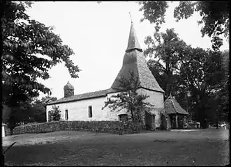 L'ancienne église Saint-Michel en 1897, photographiée par Félix Arnaudin.