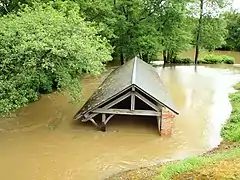 Lavoir de la Vrille en crue à Arquian, 1er juin 2016