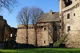 Le Grand Logis vu de la basse-cour.