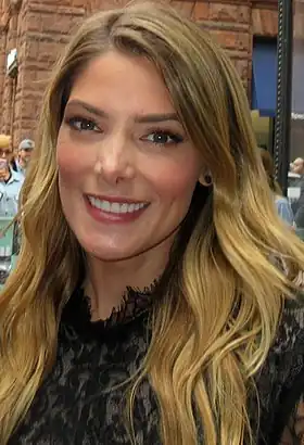 Ashley Greene interprète Alice.