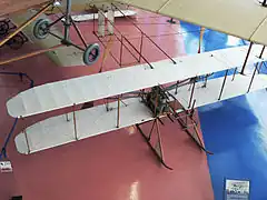 1910 : Astra-Wright.