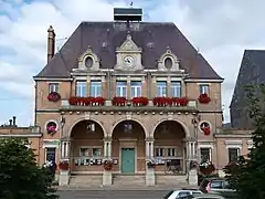 Mairie  d'Attigny.