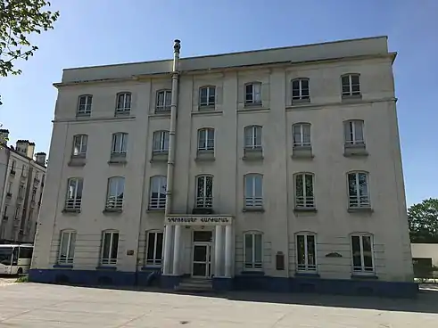 École franco-arménienne Tebrotzassère