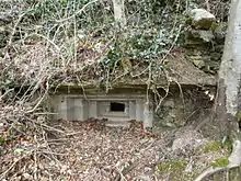  Bunker en béton enterré