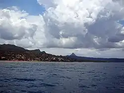 Vue de la baie de Bouéni.