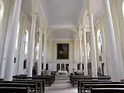 Intérieur de l'église catholique.