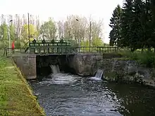 Le barrage vu de dessous.