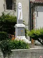 Le monument aux morts.