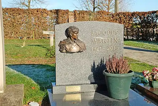 La tombe de Jacques Martin.