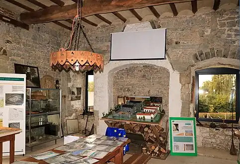 Pièce de séjour au premier étage.