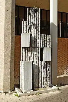 Fontaine aux masques (Jean Willame 1981).