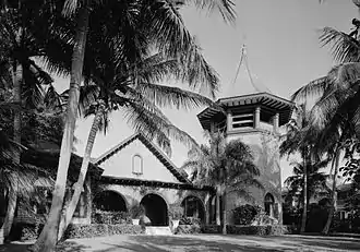 Église épiscopale de Bethesda-by-the-Sea, Palm Beach, Floride (1895), John H. Lee, architecte.