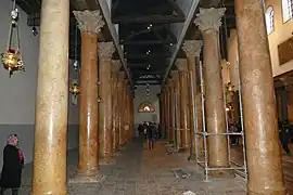 Nef latérale de la basilique de Bethléem]